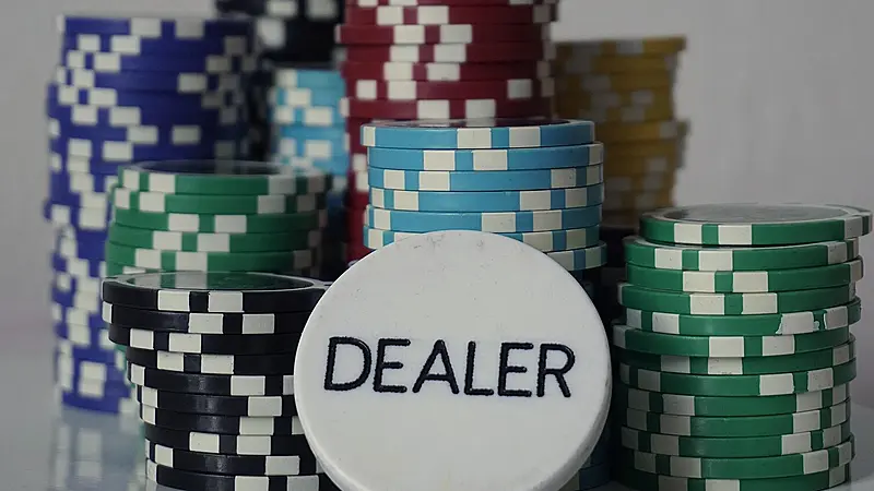 Tela de promoções do cassino com os três formatos da semana: aposta grátis, bônus de cassino e giros grátis